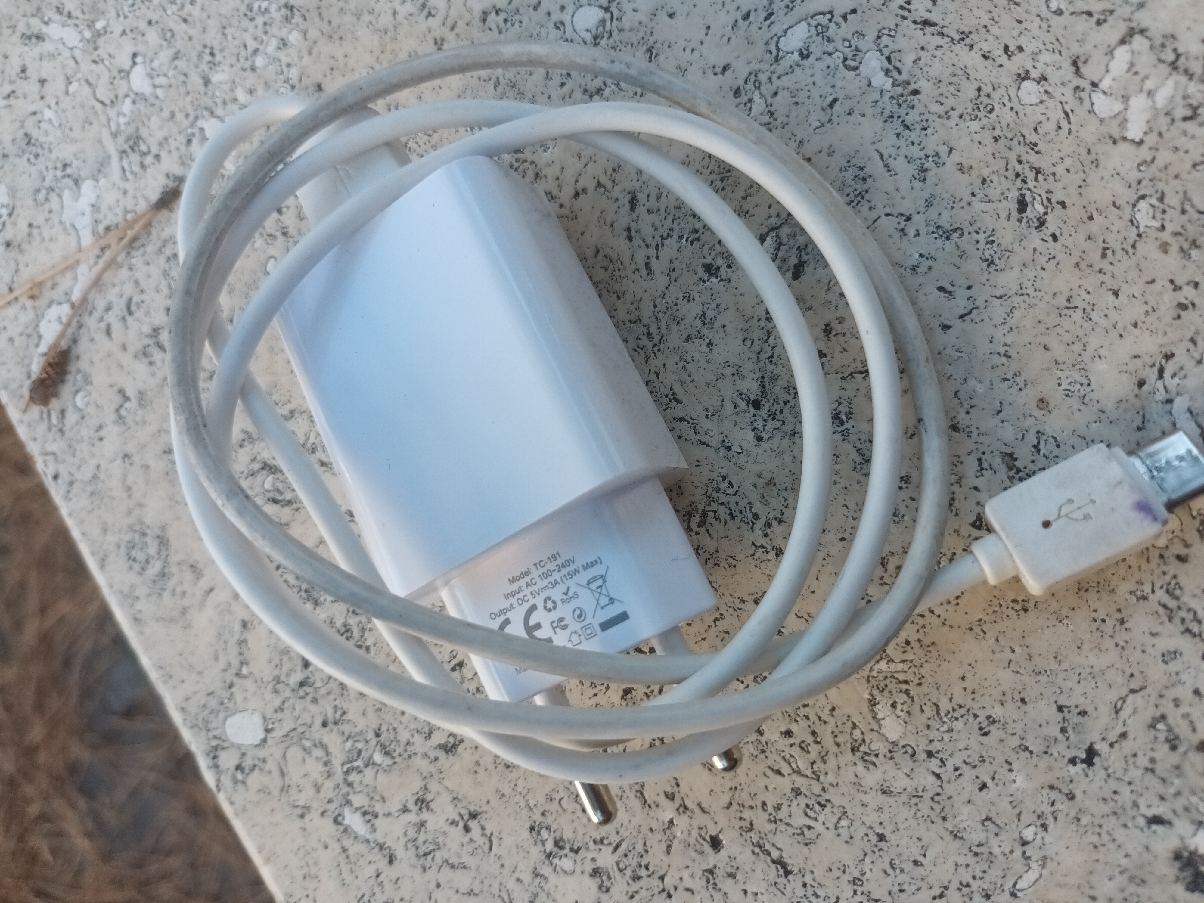Caricatore potente s porte usb